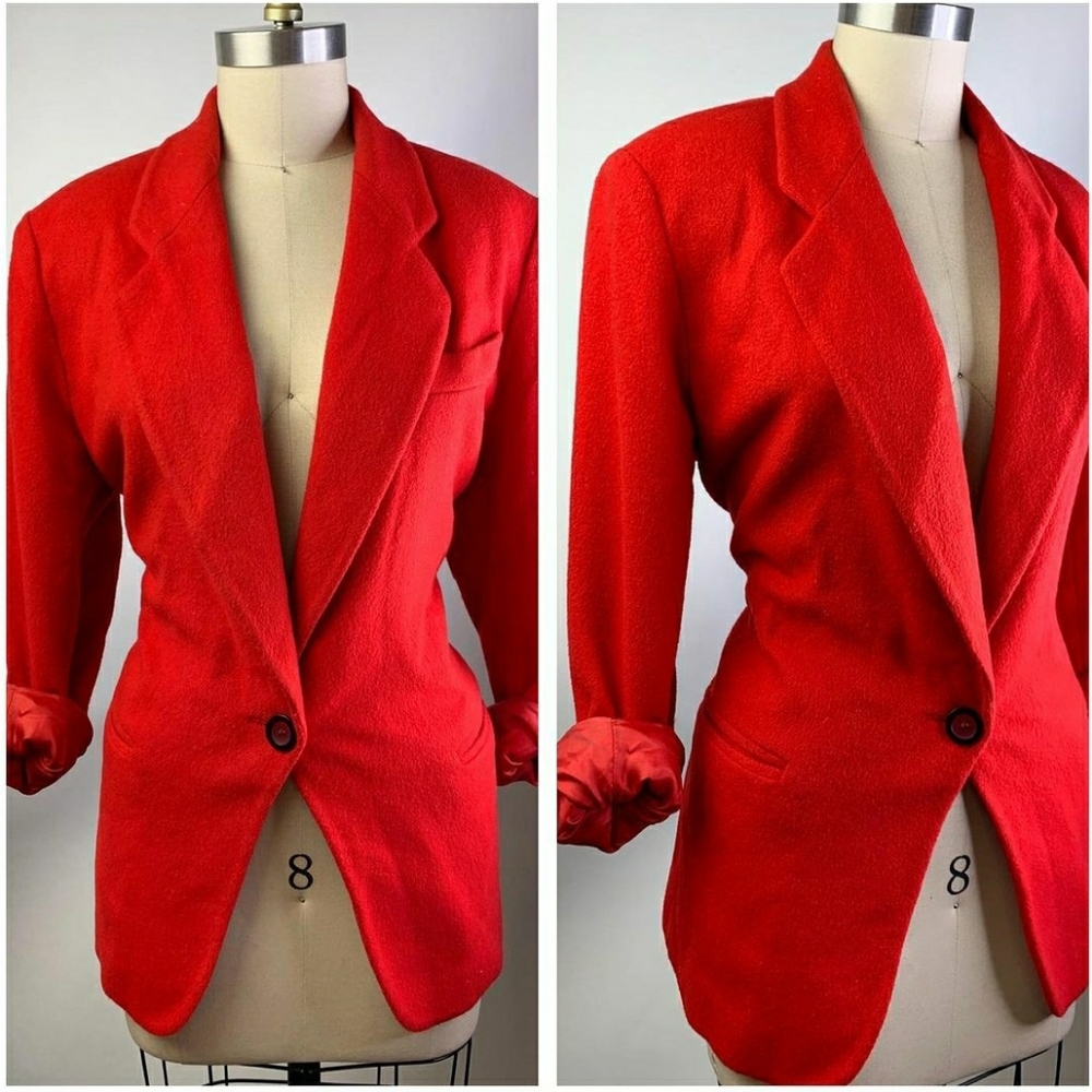 Vintage red blazer, single button closure